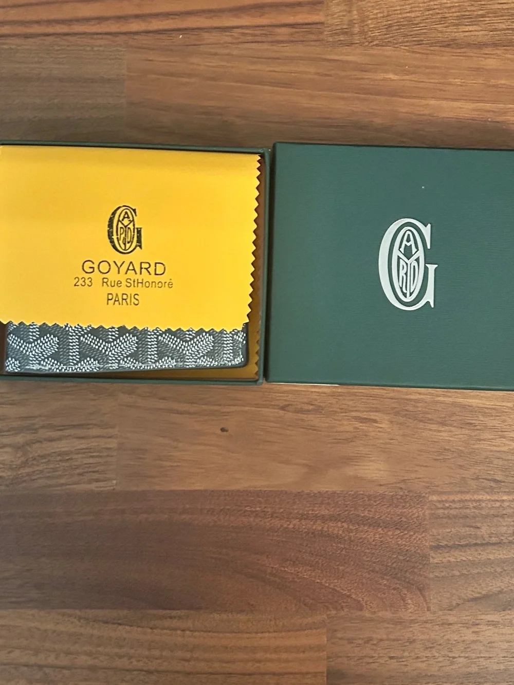 Goyard Grey Wallet with Yellow Microfiber Cloth with Green Box - Men Accessories